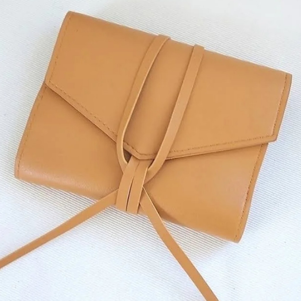 Glass Ladder Co “The Katherine” Tan Brown Vegan Leather Tech Organizer
